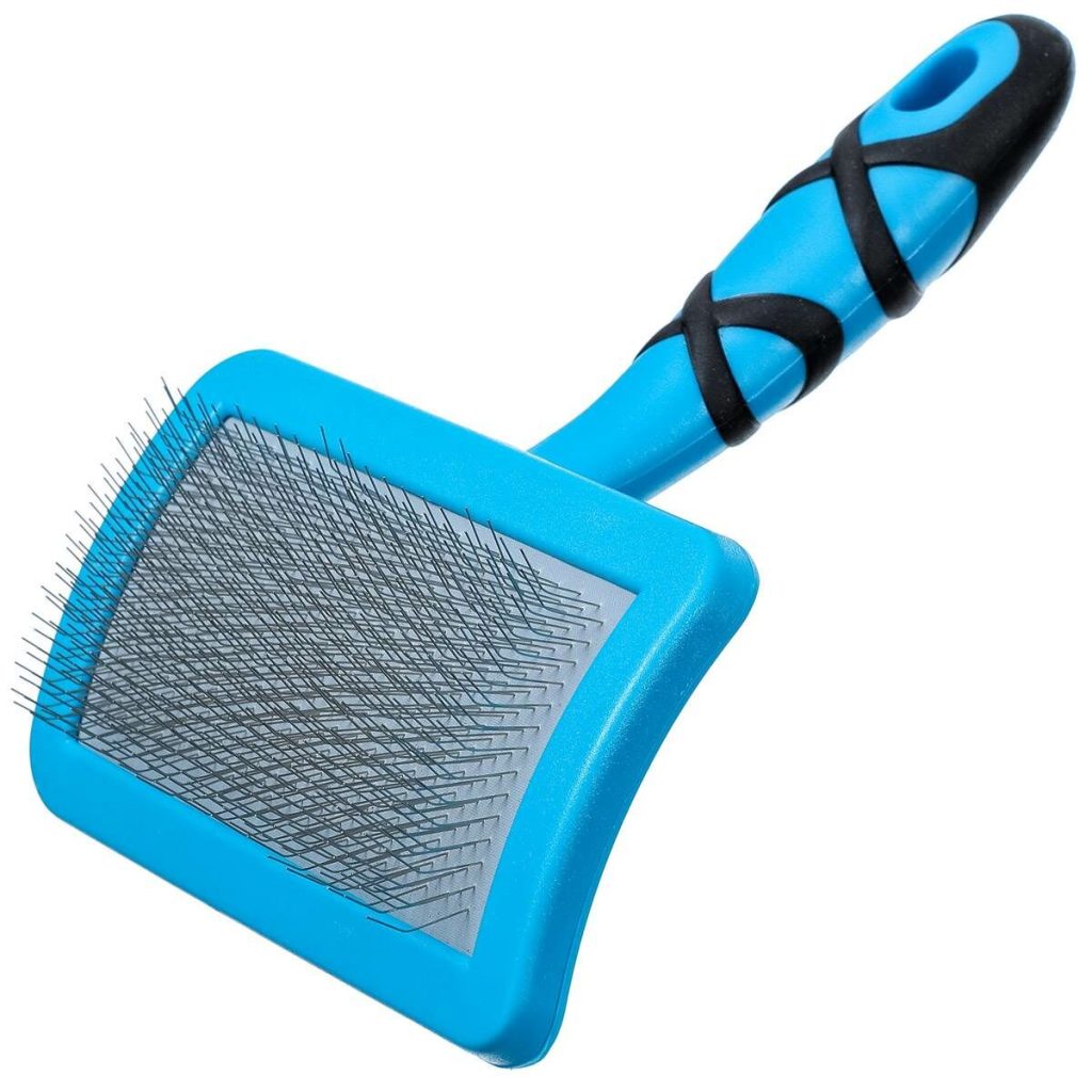 uno de los mejores cepillos para trabajar el pelo enredado del perro